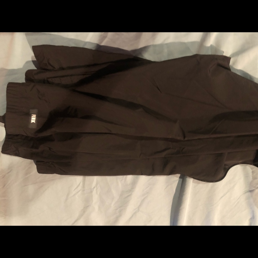 Pink wind jacket - Picture 3 of 3